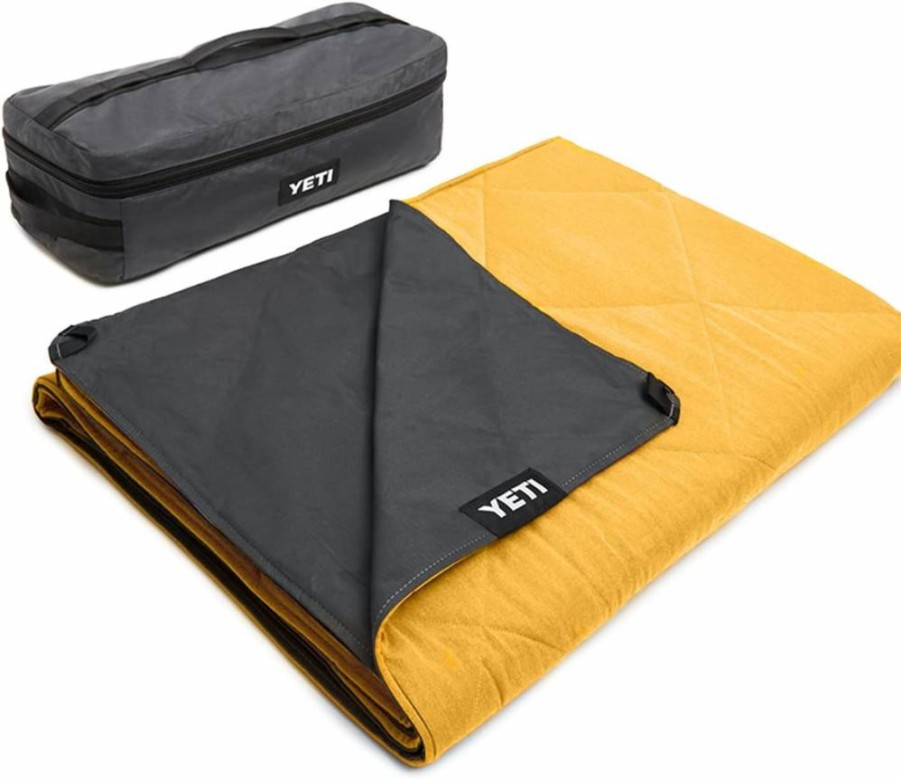 YETI Lowlands Outdoor Blanket - Durable Multi-Use Travel Blanket with Carry Bag for Camping, Picnics & Beach